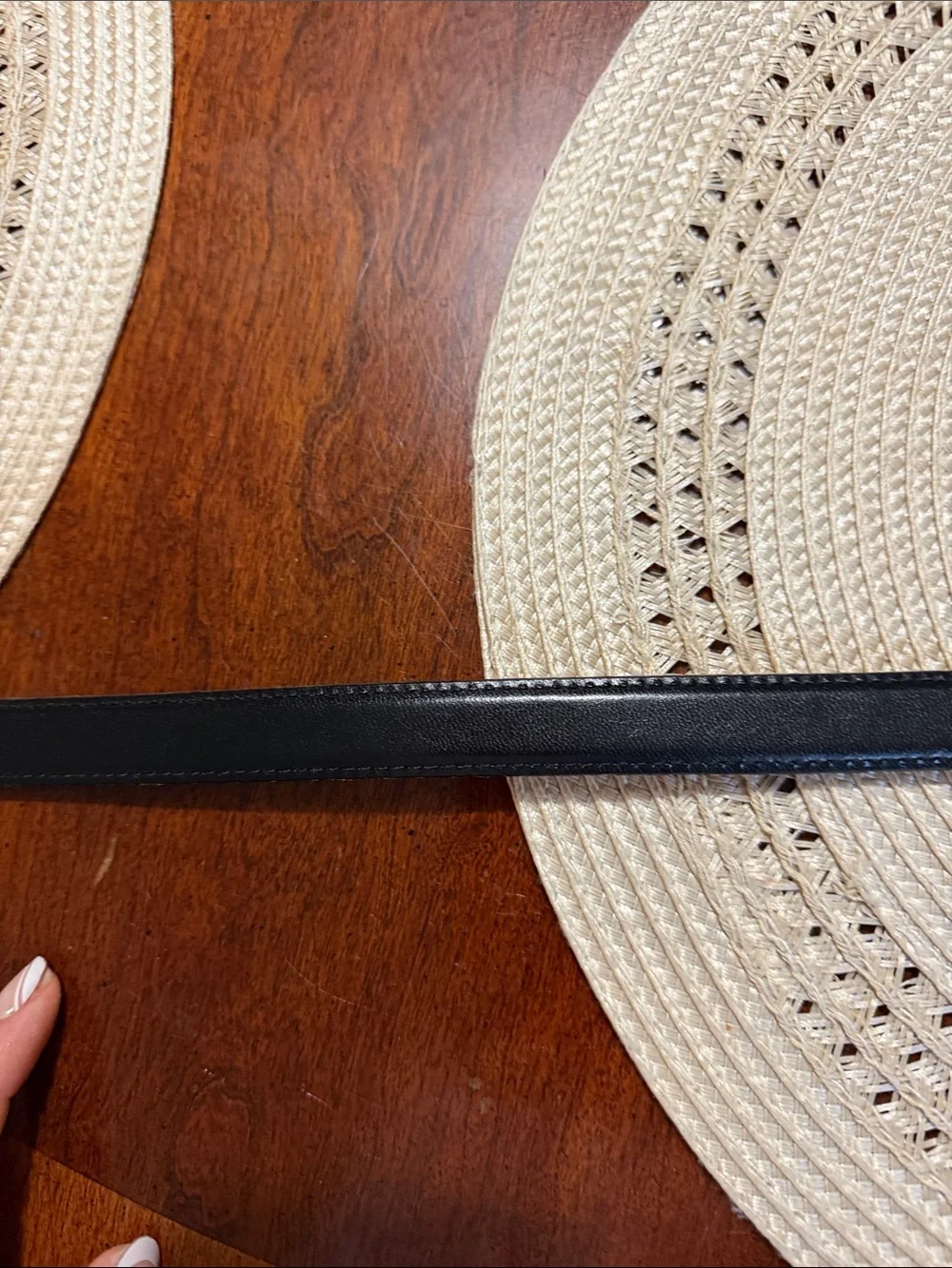 Vintage 1990 Liz Claiborne leather belt